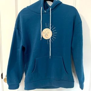 Soft bright blue sweatshirt💙